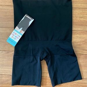 Assets Spanx High waist shaping shorts XL NWT
